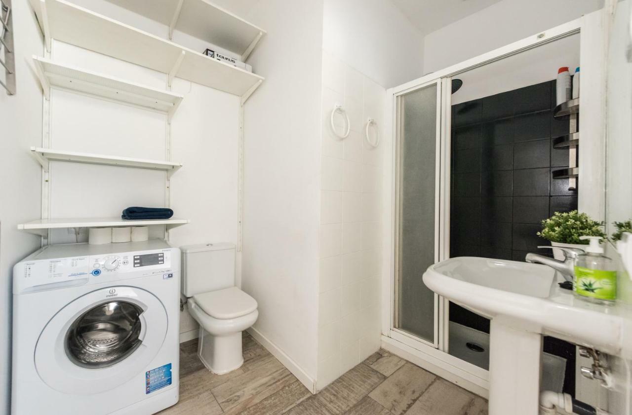Appartamento Apartamento En Sol, Madrid Centro Esterno foto